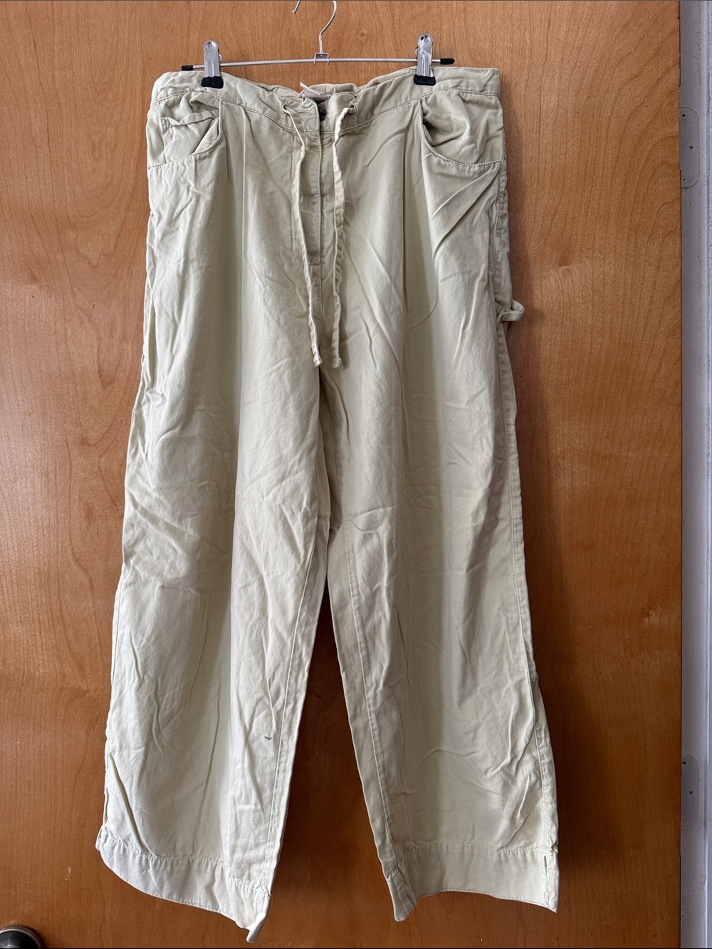 J. Jill Light Cream Drawstring Wide-Leg Capris